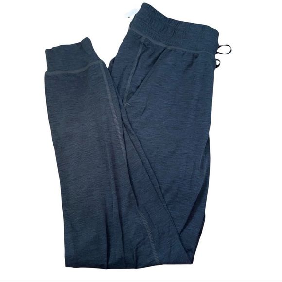 Amazon Essentials Brushed Tech Stretch Jogger Pant - Picture 5 of 12